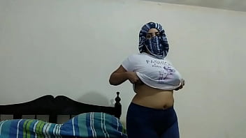 Real Horny Chubby Arab Bbw In Hijabi Masturbates Squirting Fat Pussy On Webcam